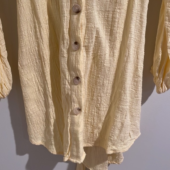 NWT Sabo Shirt Dress.  Small. Pale yellow with a tie in the back. - Picture 10 of 12